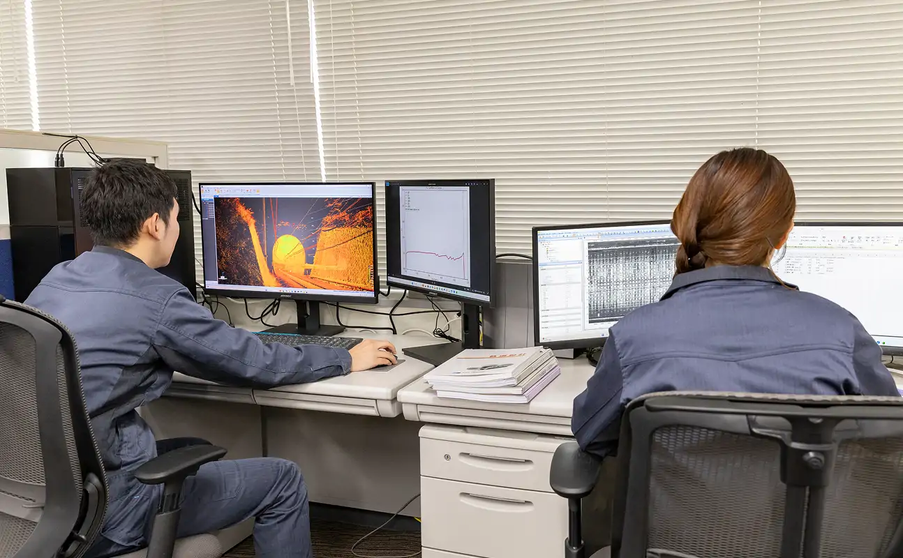 現場を支える人と技術イメージ